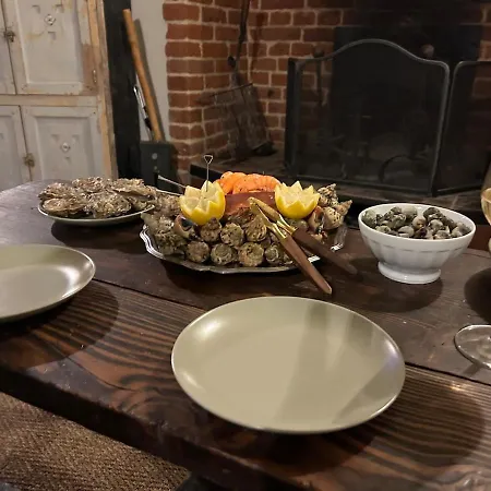 Du Rouge Gorge Normandy *